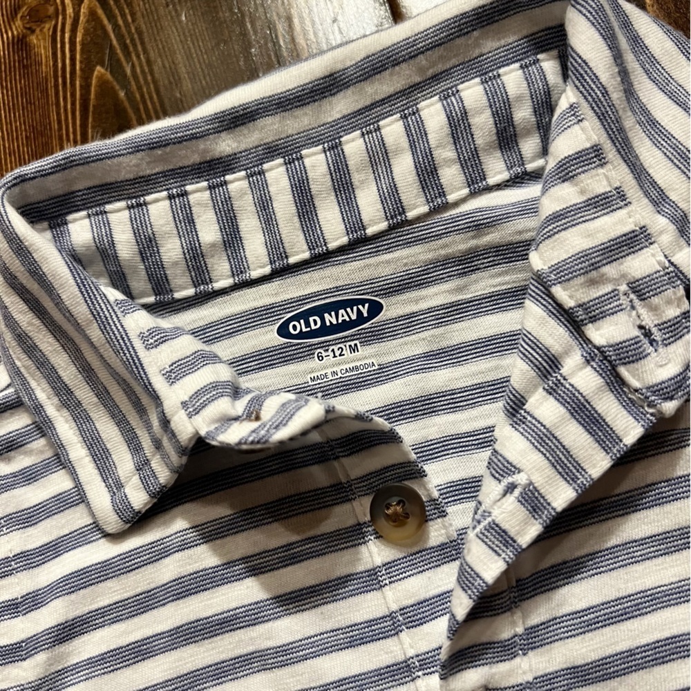 Old Navy Baby Boy's Blue & White Striped Romper - Picture 3 of 4
